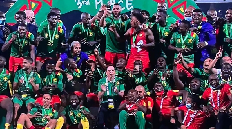 Les Lions indomptables consoles les fans avec la médaille de bronze