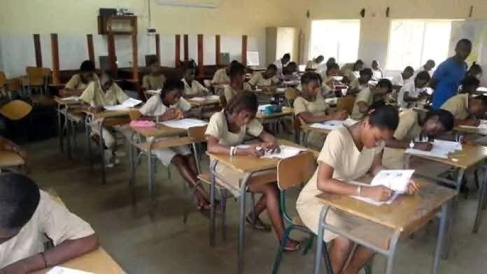 Burkina Faso – Deux candidats au BEPC 2025 écroués pour fraude numérique à Bobo-Dioulasso